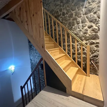 Сasa de vacaciones Avec Vue Imprenable, Au Pied Du Rocher *